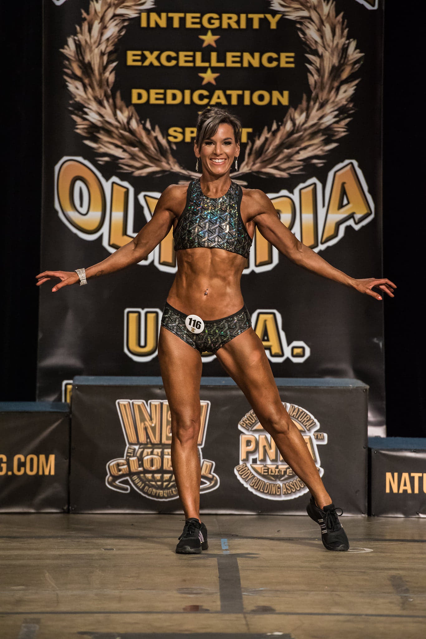 Fitness Model outfit (Silver)